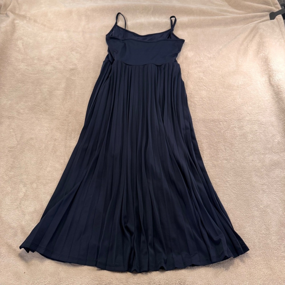 NWT Navy Blue Pleated Midi Dress Wedding Party Minimalist Summer Resort Sz M - Picture 12 of 12